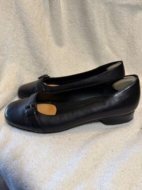 Clarks Black Leather Buckle Accent Flats